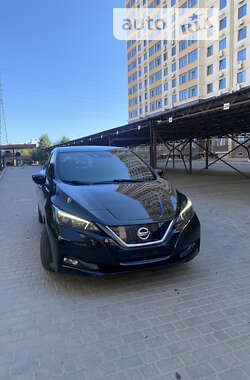 Хетчбек Nissan Leaf 2018 в Одесі