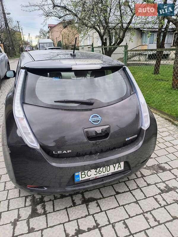 Хетчбек Nissan Leaf 2012 в Львові