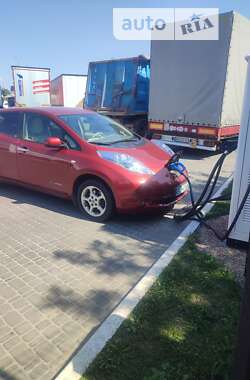 Хетчбек Nissan Leaf 2012 в Сумах