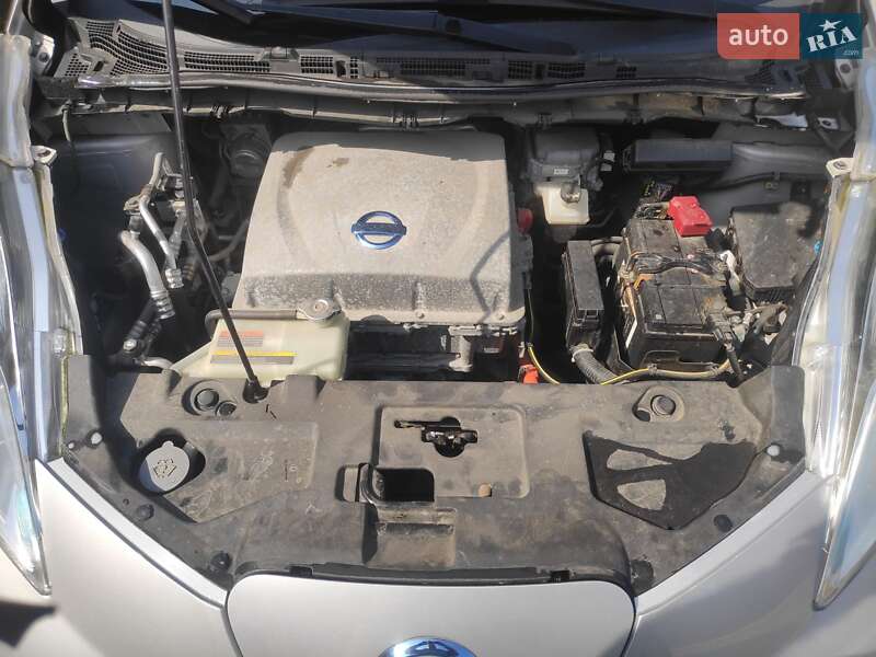 Хэтчбек Nissan Leaf 2013 в Ковеле фото 9 Хэтчбек Nissan Leaf 2013 в Ковеле