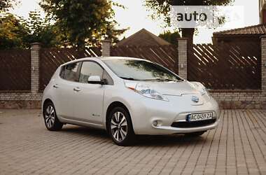 Хэтчбек Nissan Leaf 2013 в Луцке