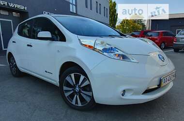 Хетчбек Nissan Leaf 2013 в Києві