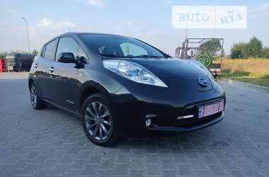 Хэтчбек Nissan Leaf 2015 в Львове