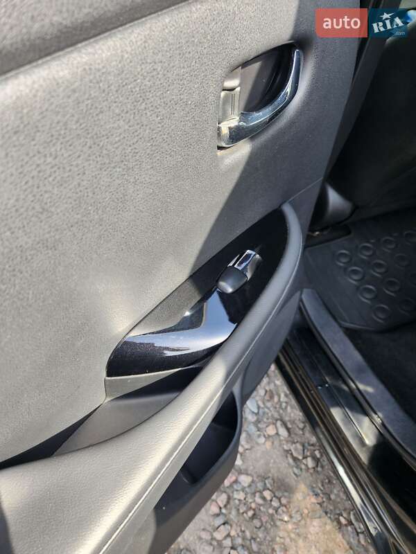 Хэтчбек Nissan Leaf 2014 в Черкассах