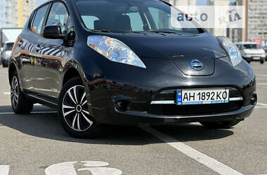 Хэтчбек Nissan Leaf 2013 в Киеве