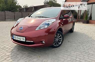 Хетчбек Nissan Leaf 2012 в Бару