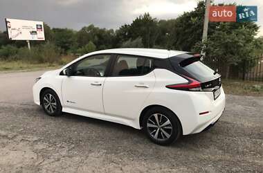 Хэтчбек Nissan Leaf 2019 в 
