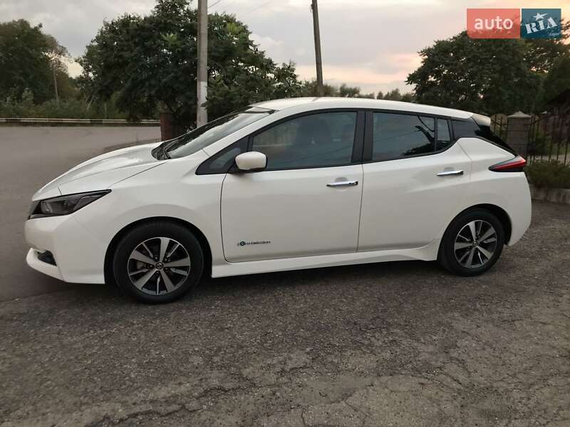 Хетчбек Nissan Leaf 2019 в Калуші фото 23 Хетчбек Nissan Leaf 2019 в Калуші