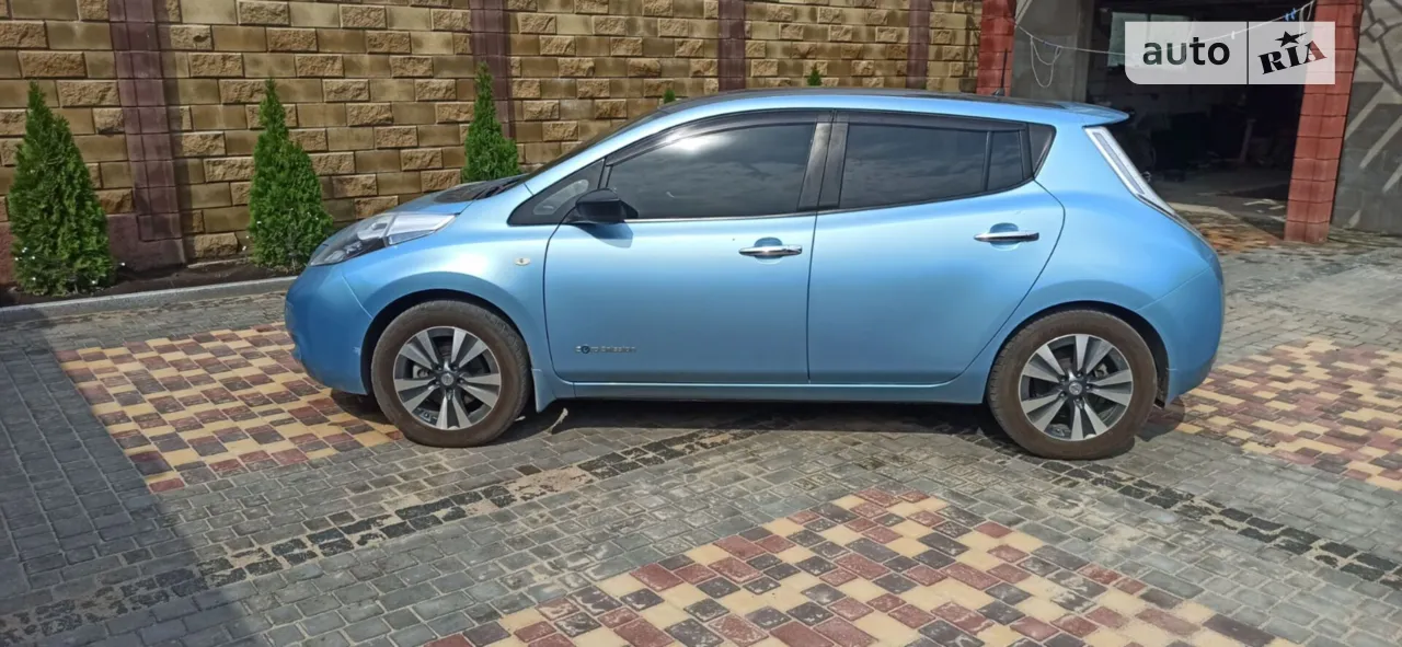 2015 Nissan Leaf - мініатюра 9