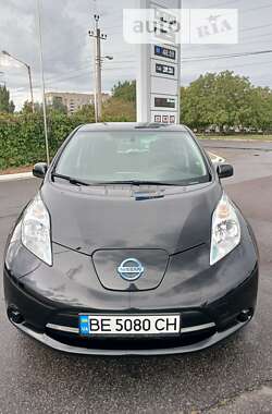 Хэтчбек Nissan Leaf 2015 в Николаеве