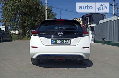 Хетчбек Nissan Leaf 2018 в Чернівцях