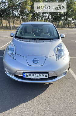 Хэтчбек Nissan Leaf 2012 в Днепре