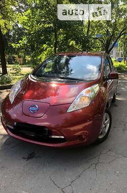 Хэтчбек Nissan Leaf 2014 в Ровно