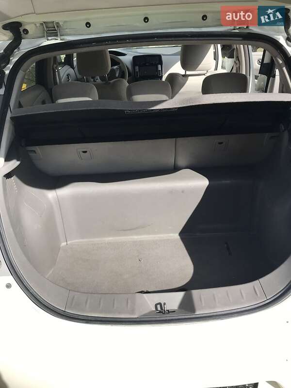 Хэтчбек Nissan Leaf 2012 в Львове фото 9 Хэтчбек Nissan Leaf 2012 в Львове