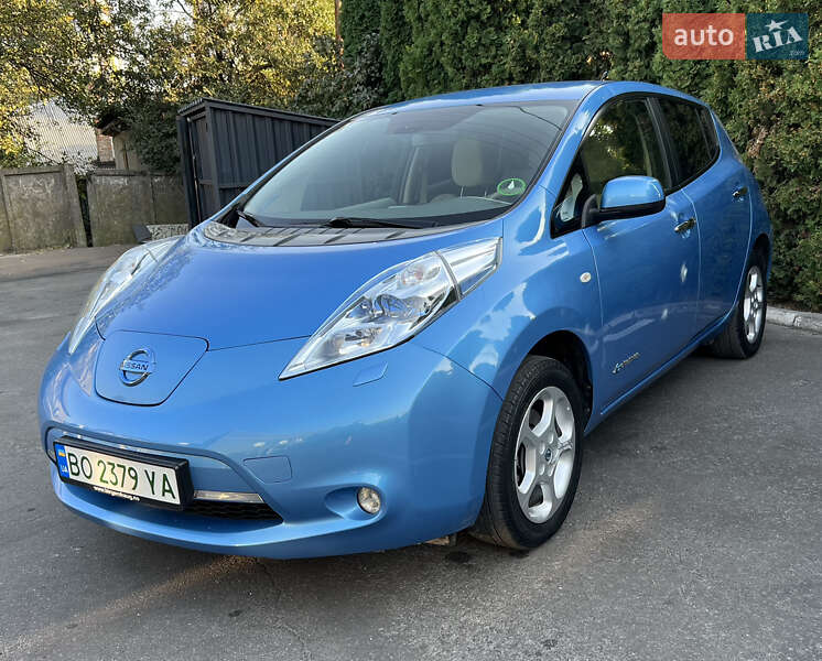 Хэтчбек Nissan Leaf 2011 в Тернополе