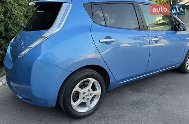 Хэтчбек Nissan Leaf 2011 в Тернополе
