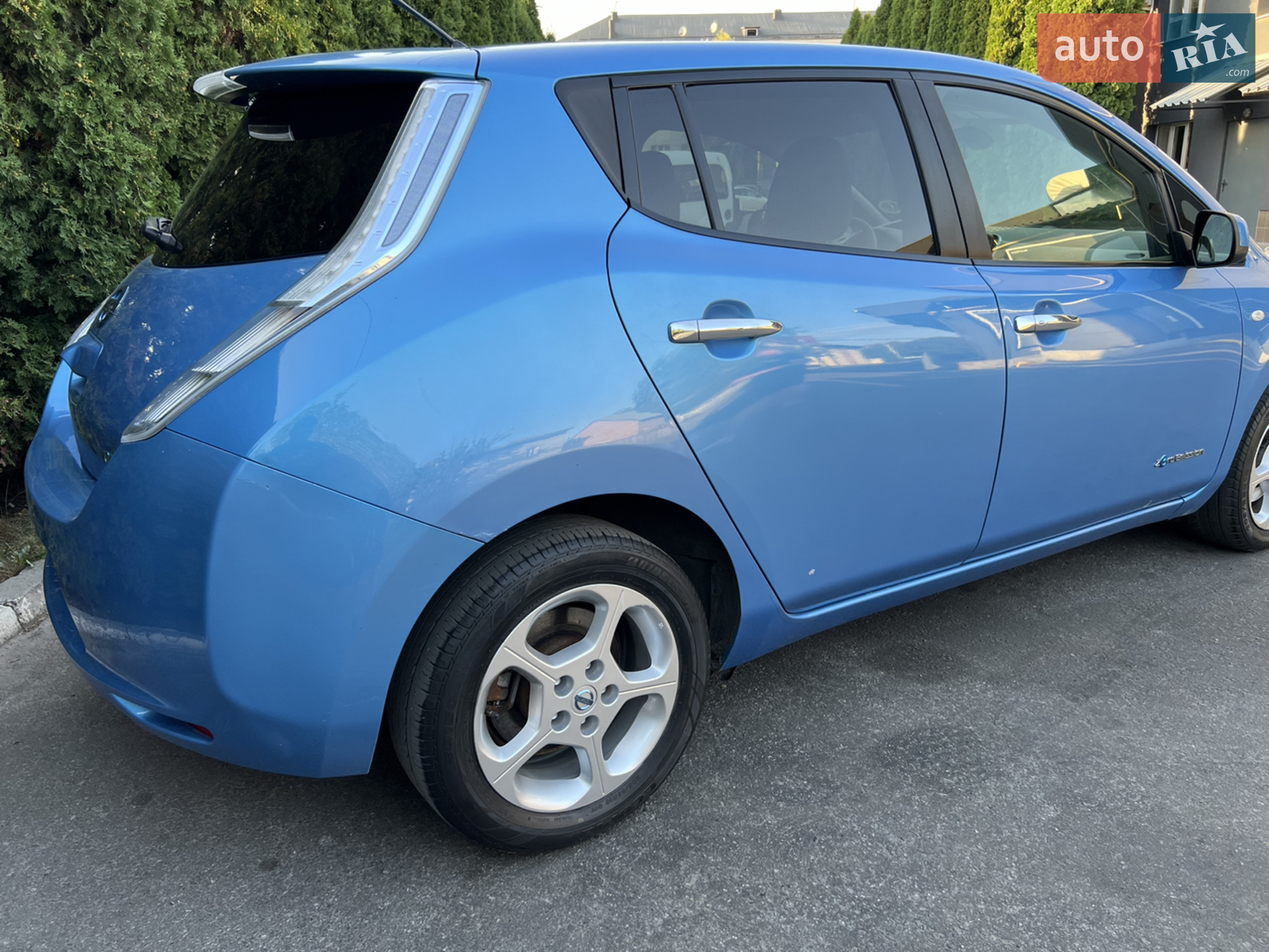 2011 Nissan Leaf - мініатюра 13