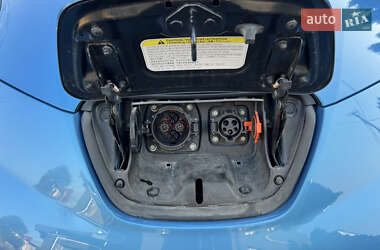 Хэтчбек Nissan Leaf 2011 в Тернополе