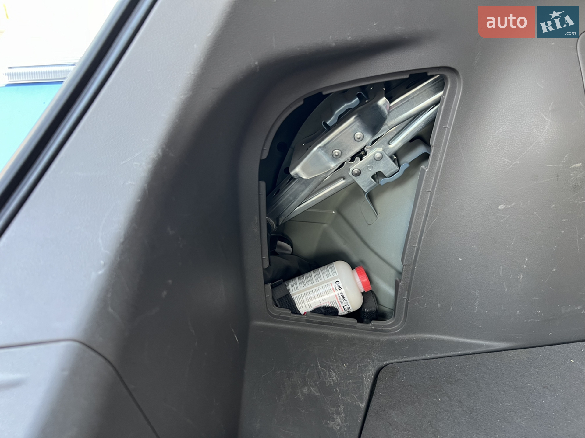 2011 Nissan Leaf - мініатюра 24