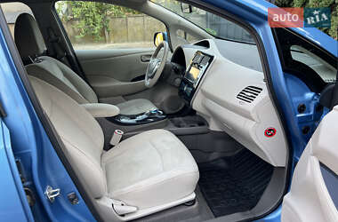 Хэтчбек Nissan Leaf 2011 в Тернополе