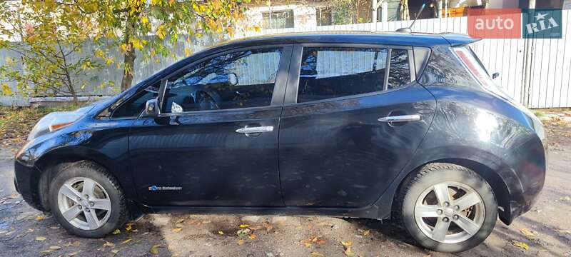 Хетчбек Nissan Leaf 2013 в Боярці фото 2 Хетчбек Nissan Leaf 2013 в Боярці