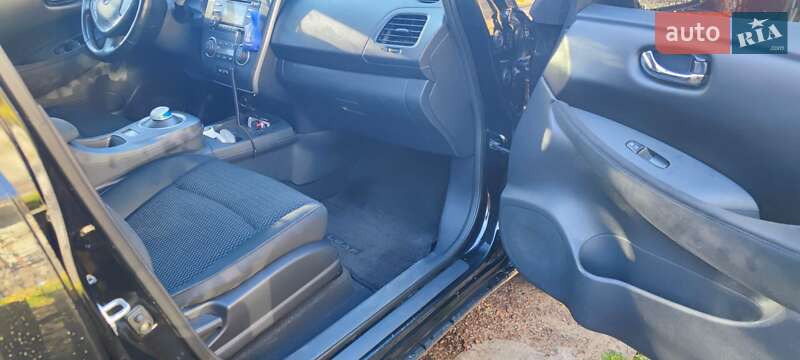 Хетчбек Nissan Leaf 2013 в Боярці фото 9 Хетчбек Nissan Leaf 2013 в Боярці