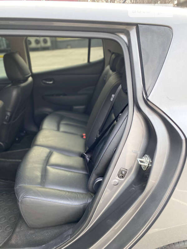 Хэтчбек Nissan Leaf 2013 в Днепре фото 33 Хэтчбек Nissan Leaf 2013 в Днепре