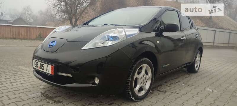 Хетчбек Nissan Leaf 2012 в Косові