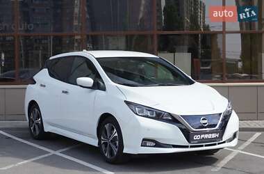 Хетчбек Nissan Leaf 2018 в 