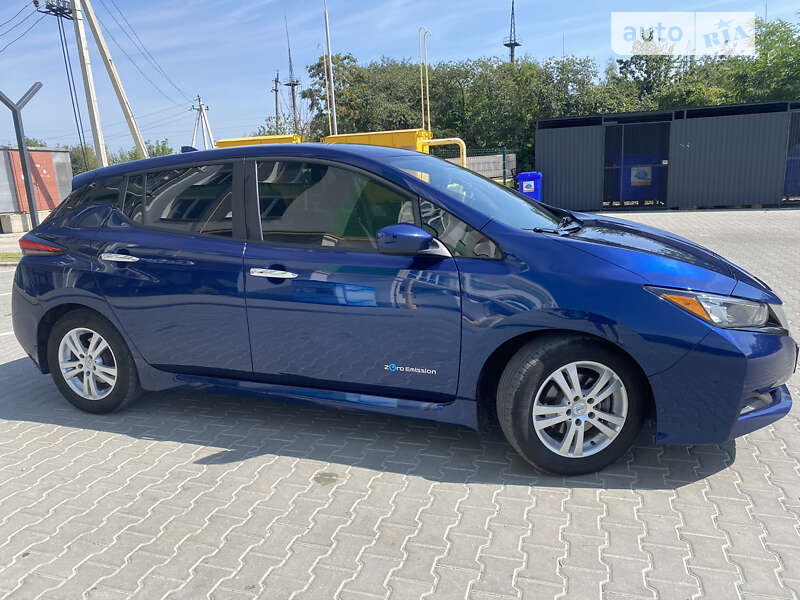Хетчбек Nissan Leaf 2018 в Львові