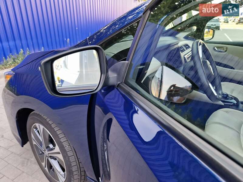 Хэтчбек Nissan Leaf 2018 в Виннице