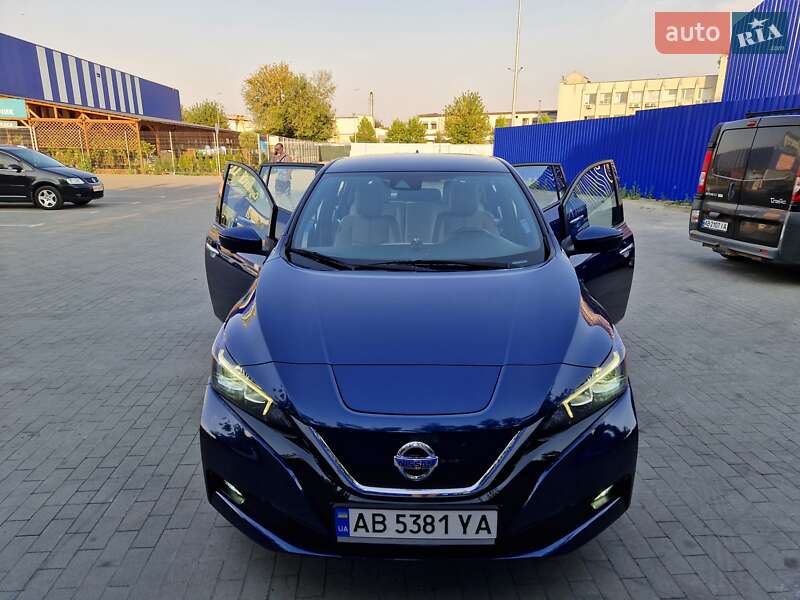 Хэтчбек Nissan Leaf 2018 в Виннице