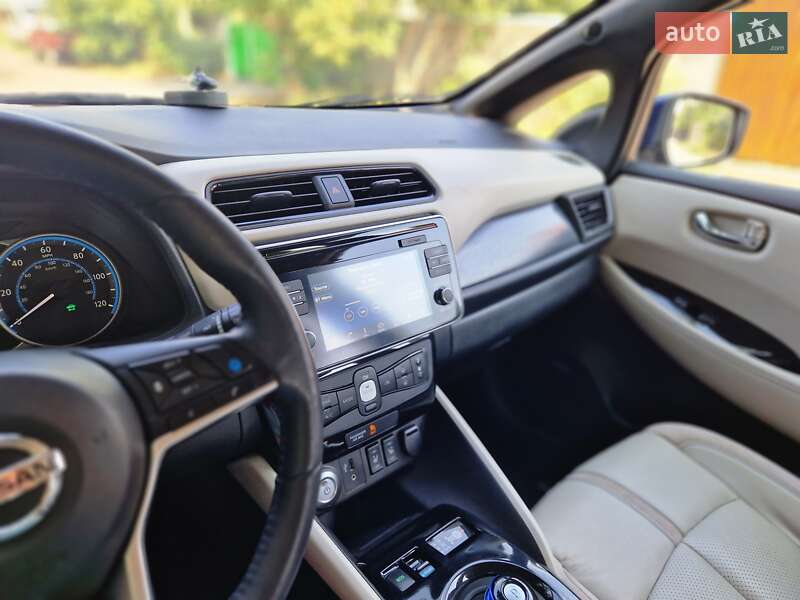 Хэтчбек Nissan Leaf 2018 в Виннице