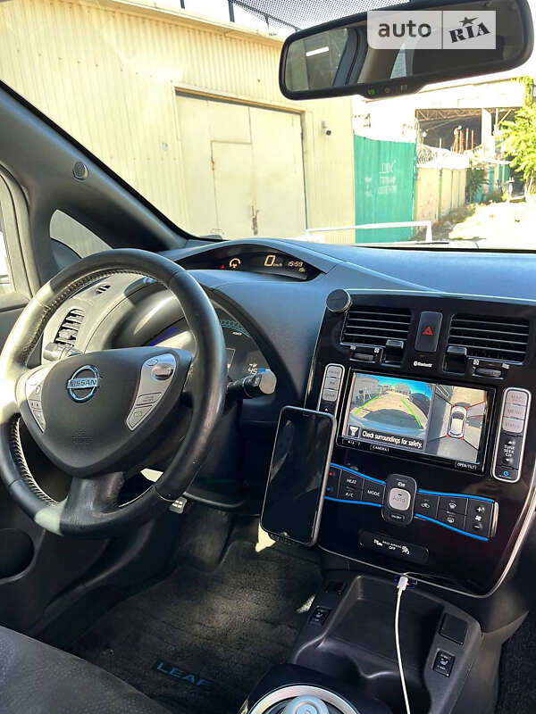 Хэтчбек Nissan Leaf 2013 в Одессе