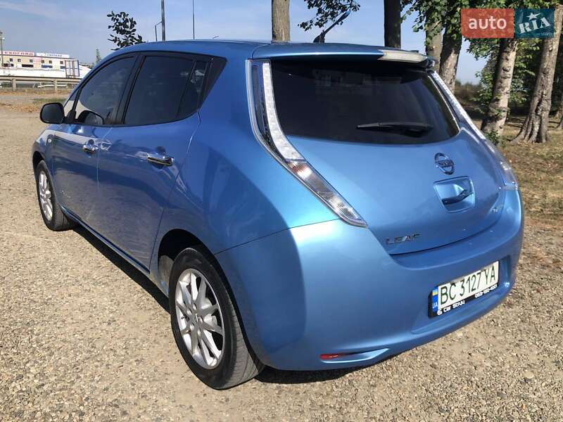 Хетчбек Nissan Leaf 2012 в Стрию фото 5 Хетчбек Nissan Leaf 2012 в Стрию