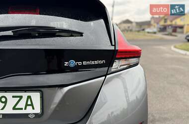 Хэтчбек Nissan Leaf 2020 в Дубно