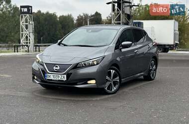 Хэтчбек Nissan Leaf 2020 в Дубно