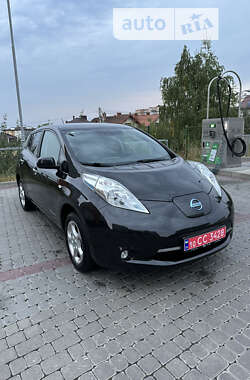 Хетчбек Nissan Leaf 2015 в Івано-Франківську