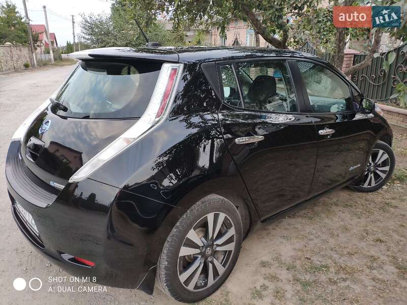Хэтчбек Nissan Leaf 2016 в Тернополе