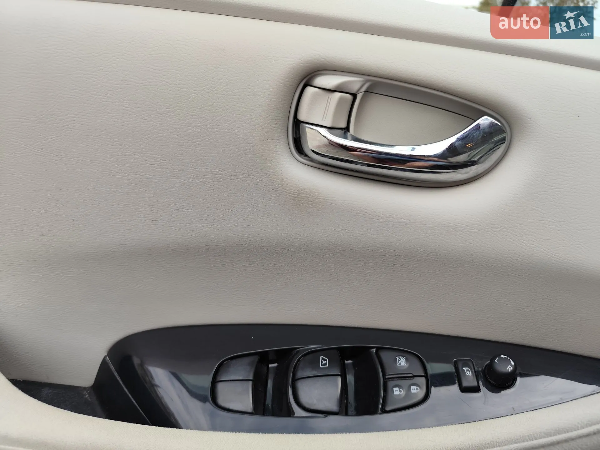 2012 Nissan Leaf - мініатюра 18