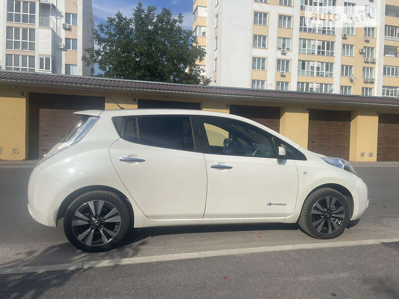 Хэтчбек Nissan Leaf 2015 в Виннице фото 4 Хэтчбек Nissan Leaf 2015 в Виннице