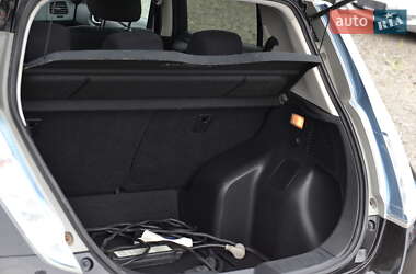 Хэтчбек Nissan Leaf 2014 в 