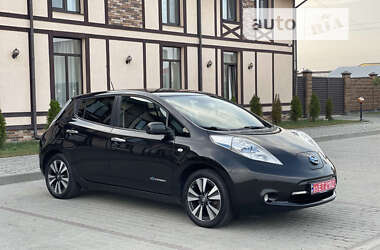 Хэтчбек Nissan Leaf 2016 в Радехове