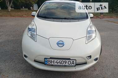 Хэтчбек Nissan Leaf 2014 в Ставище