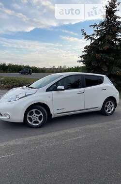 Хетчбек Nissan Leaf 2013 в Звенигородці