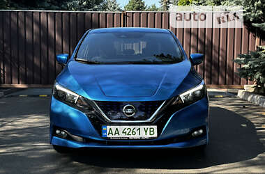 Хэтчбек Nissan Leaf 2019 в Киеве