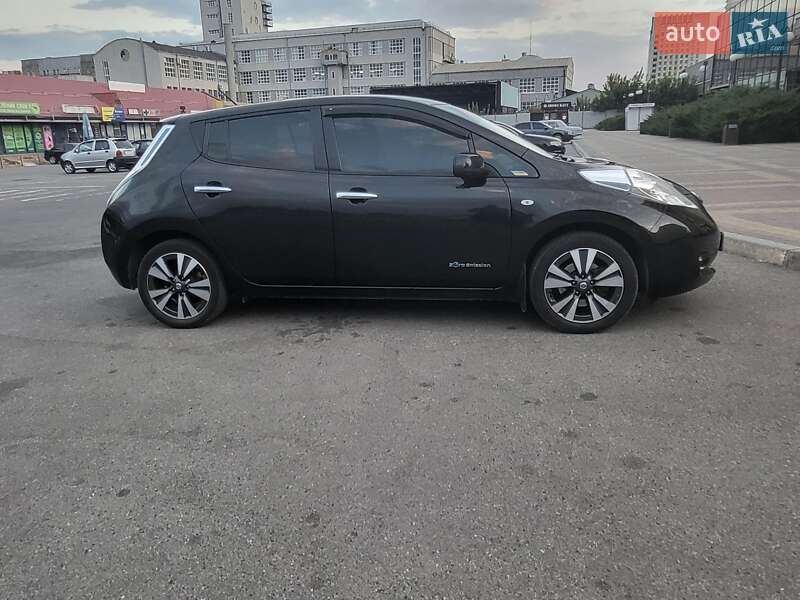 Хэтчбек Nissan Leaf 2015 в Харькове фото 13 Хэтчбек Nissan Leaf 2015 в Харькове