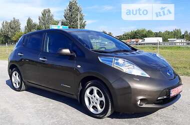 Хетчбек Nissan Leaf 2016 в Дніпрі