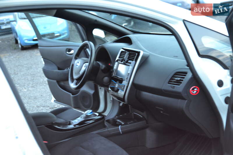 Хэтчбек Nissan Leaf 2013 в Луцке фото 22 Хэтчбек Nissan Leaf 2013 в Луцке