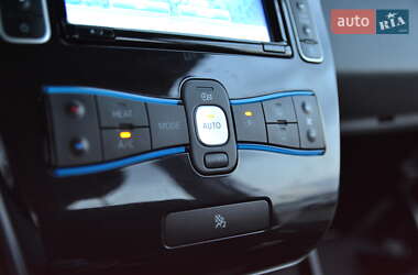 Хэтчбек Nissan Leaf 2013 в Луцке